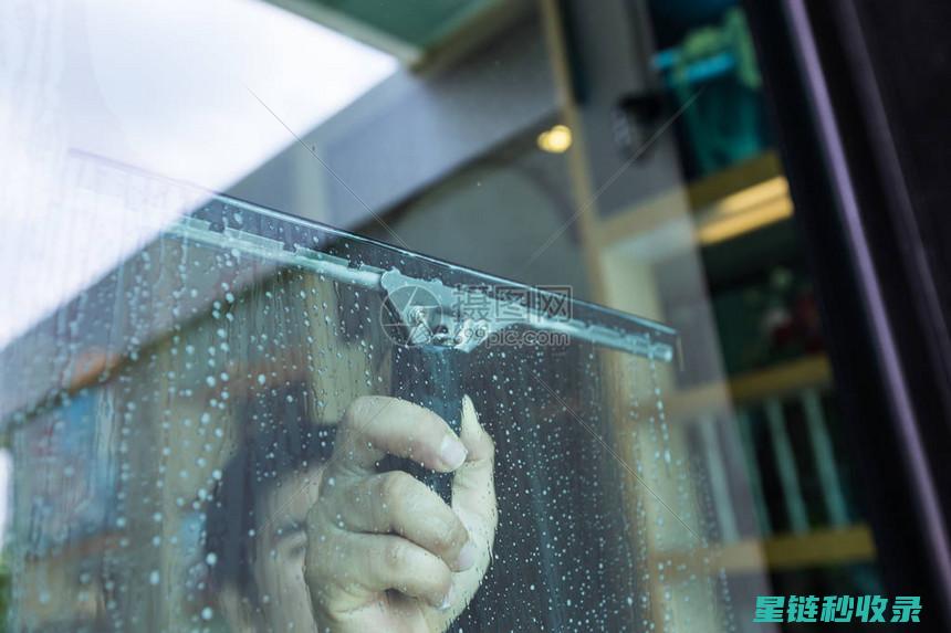 窗户清洁与除雾：保持室内空气流通的关键步骤 (窗户的清洁)